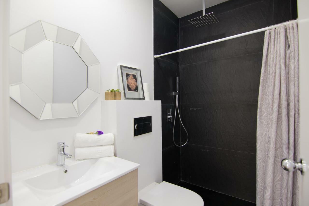 Homeforguest Stylish And Modern Apartment Overlooking Las Canteras Las Palmas de Gran Canaria Dış mekan fotoğraf