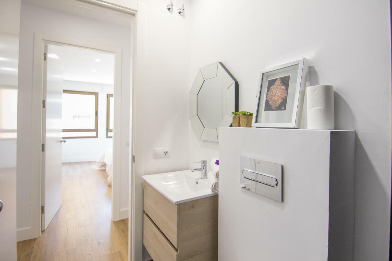 Homeforguest Stylish And Modern Apartment Overlooking Las Canteras Las Palmas de Gran Canaria Dış mekan fotoğraf