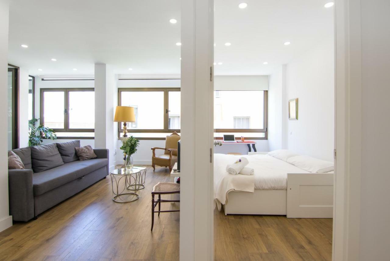 Homeforguest Stylish And Modern Apartment Overlooking Las Canteras Las Palmas de Gran Canaria Dış mekan fotoğraf